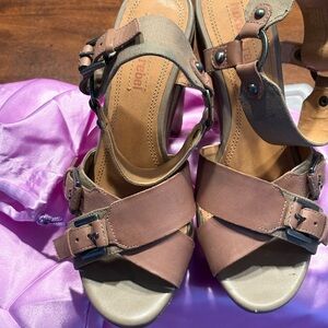 Luxury Rebel Platform Heels in size 35.5 / 5.5 ~ in Great Condition